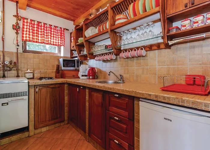 4 Bedroom Awesome In * Breze