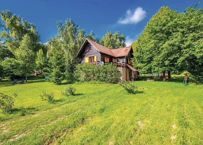 Prázdninový dům 4 Bedroom Awesome In Breze
