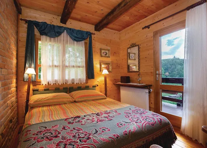 4 Bedroom Awesome In Prázdninový dům *