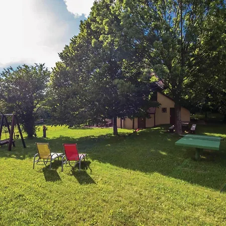 Holiday home 4 Bedroom Awesome In *