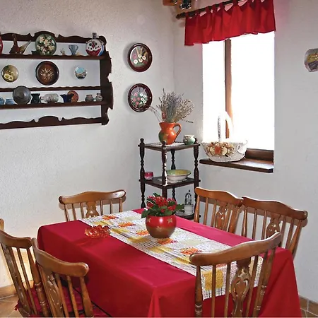 4 Bedroom Awesome In *