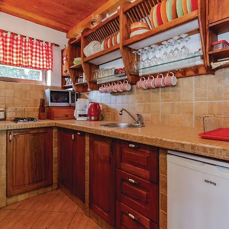 4 Bedroom Awesome In * Breze