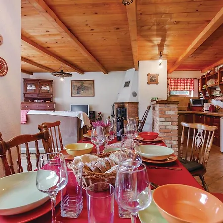 Holiday home 4 Bedroom Awesome In Breze