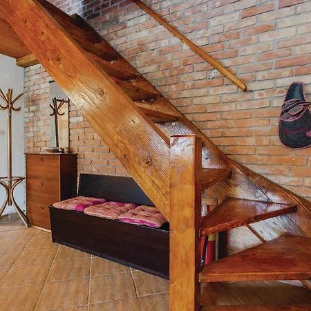 4 Bedroom Awesome In