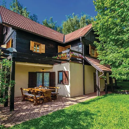 Holiday home 4 Bedroom Awesome In *