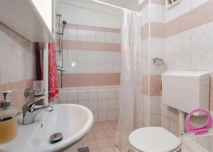 Σπίτι διακοπών 4 Bedroom Awesome In